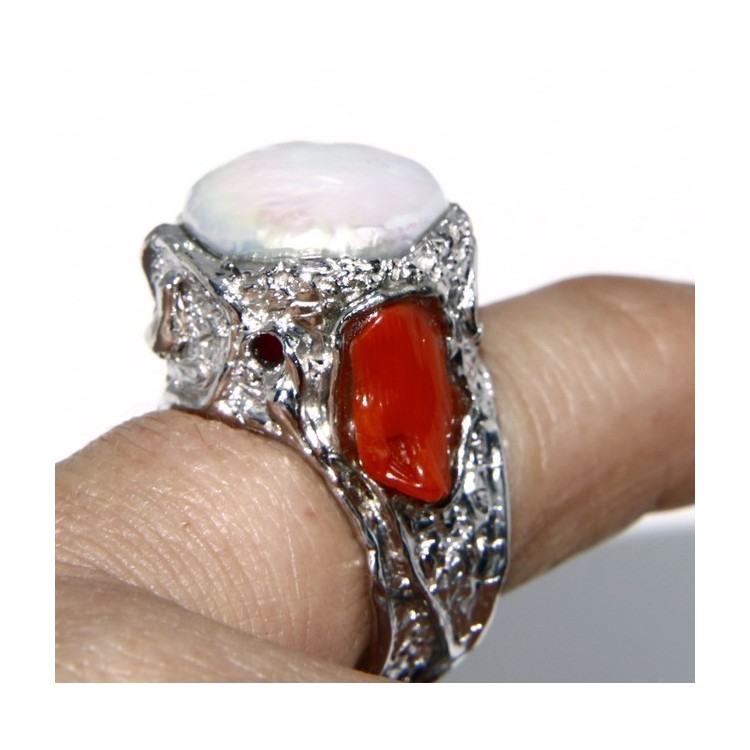 RMB|925: Adjustable Women's Ring handmade with natural gems and true red coral round bead
