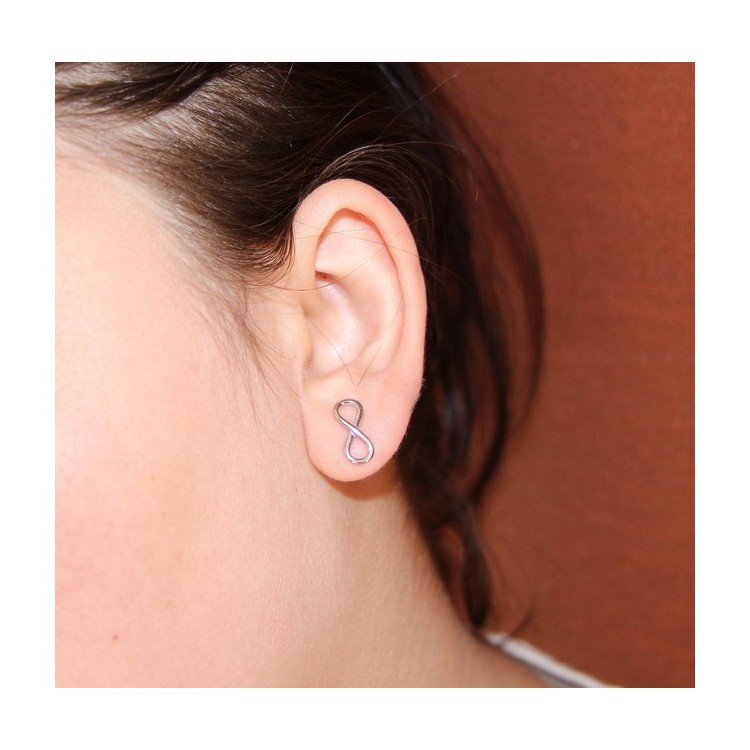 RMB|orecchini uomo e donna in argento 925 perno e farfallina con simbolo dell'infinito