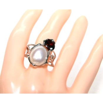 RMB|Woman silver 925 adjustable ring made of lost wax with baroque pearl and dark red garnet