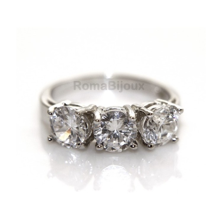 RMB|925 Rhodium: Trilogy with brilliant cut cubic zirconia 0.6