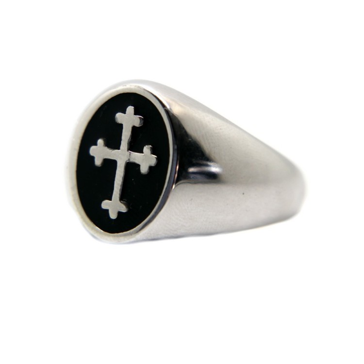 RMB|925 Silver ring with oval chevalier shield with cross