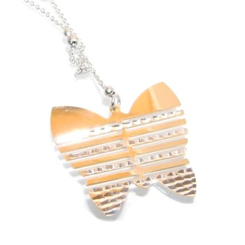 RMB|Necklace with dots and butterfly pendant. Laser cut with rosè parts