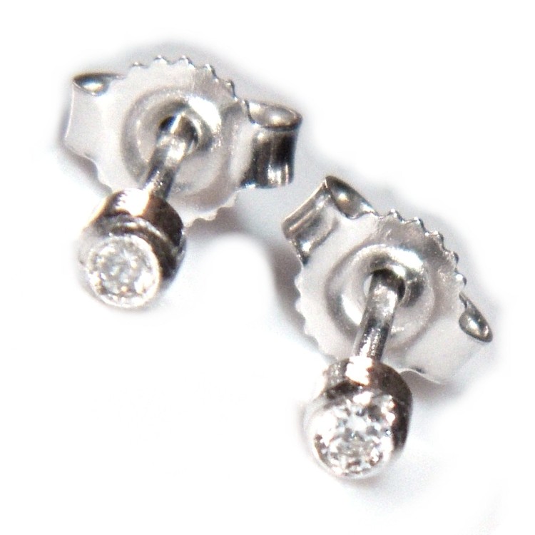 RMB|light point 750/oo White GOLD: onion earrings with brilliant cut zircon 0.06 ct