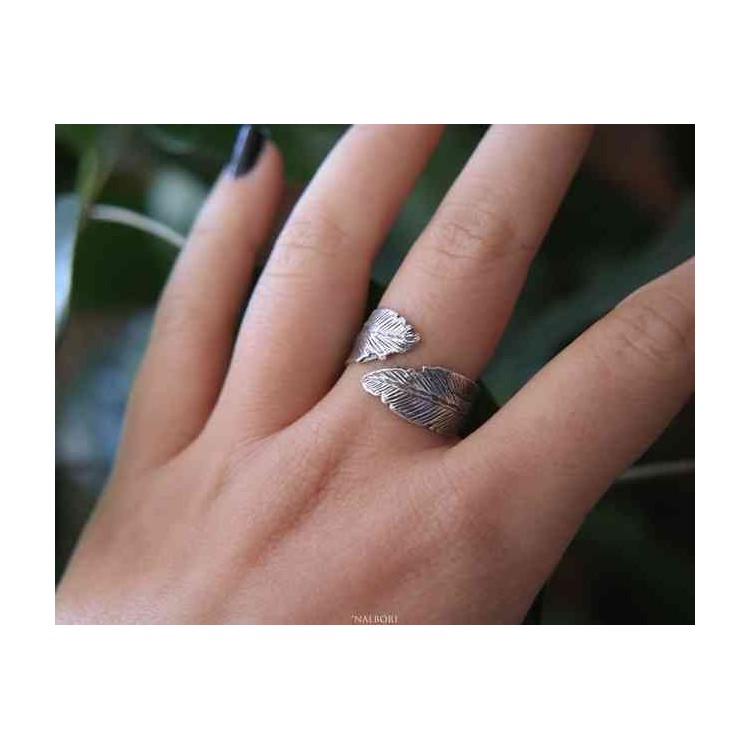 RMB|NALBORI® adjustable ring in sterling silver with burnished leaves
