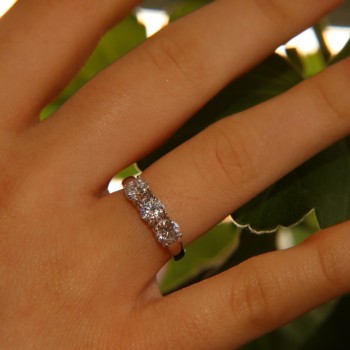 RMB|925 Rhodium: Trilogy with white zirconium 0.5 brilliant cut